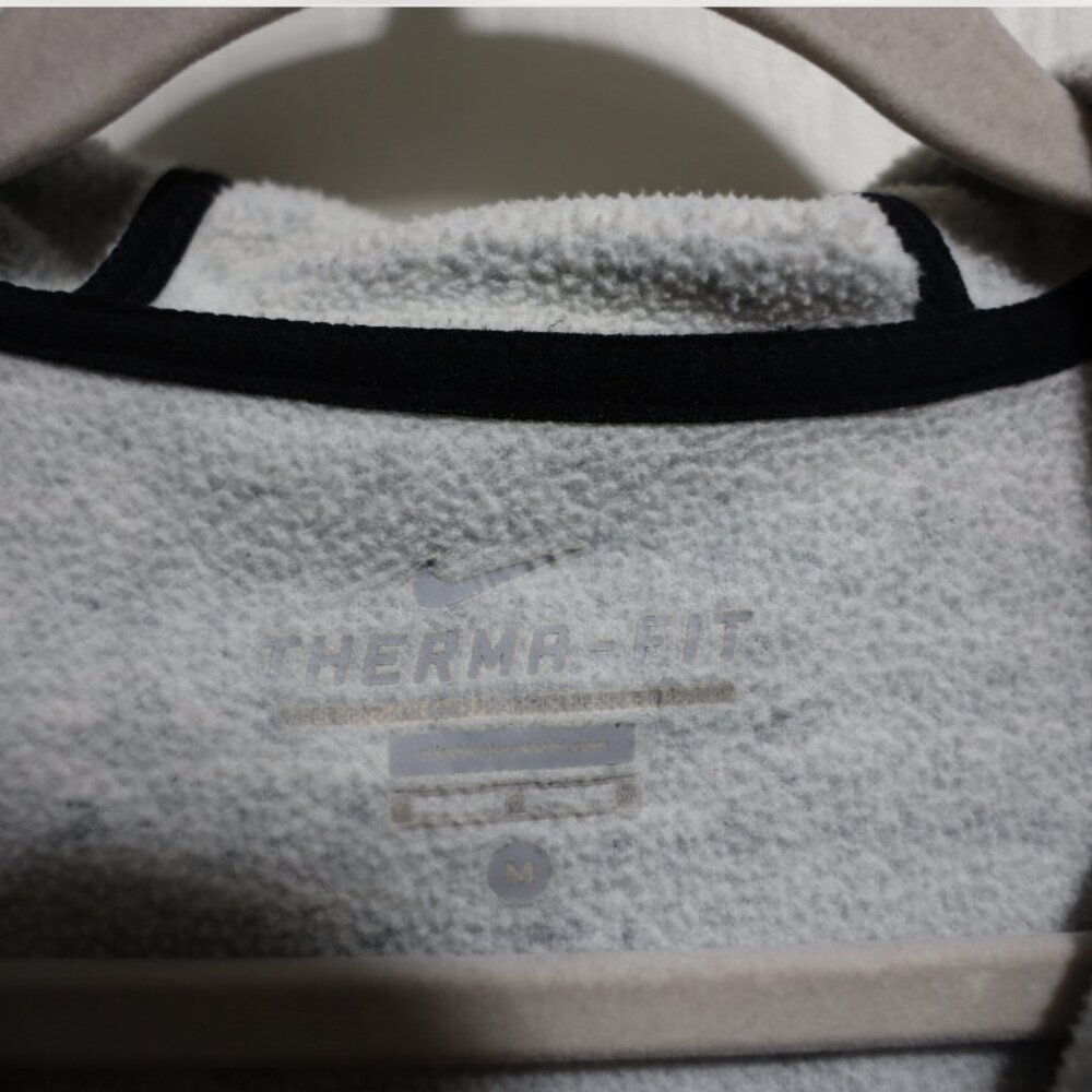 Women's Nike Therma Fit Zip-Up Sweater - Picture 5 of 6